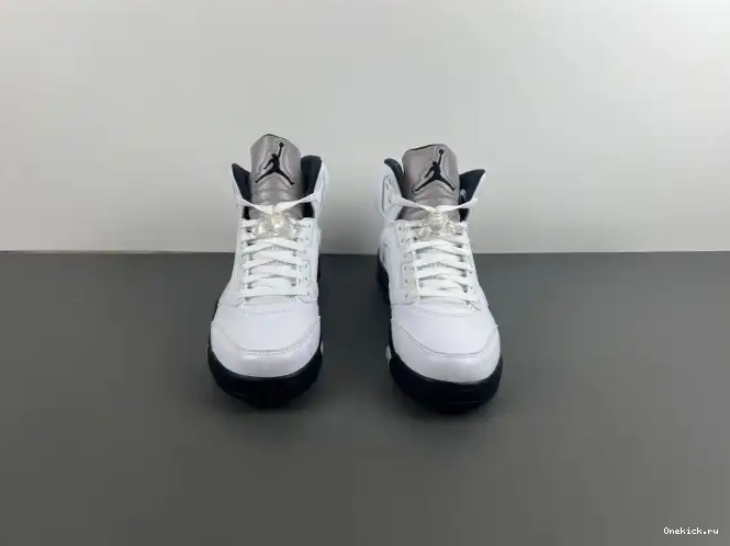One Kick BLACK' DD0587-110 'WHITE JORDAN RETRO AIR 5 0626